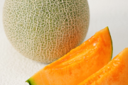 【画像】メロンの食べ方で「育ちの良さ」が議論になってしまう