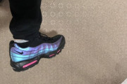僕のスニーカー、クソかっこ良すぎるｗｗｗ（※画像あり）