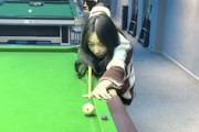 【7秒】ビリヤード姉ちゃんのミラクルショットが可愛いｗｗｗ