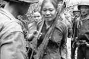 海外「彼らは残忍」1970年代に韓国兵たちがベトナム人女性を尋問する様子（海外の反応）