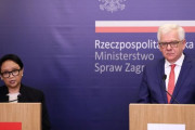 海外「これはミーム化するべき」 ポーランド外相とインドネシア外相の会談が何もしていないのに面白いと話題に