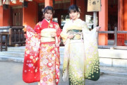 矢吹奈子・田中美久、福岡市の住吉神社で成人式を迎える