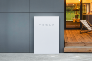 【蓄電池】テスラの家庭用蓄電池、ヤマダ電機で発売　全国規模の家電量販店では初  [10/26]
