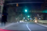 【大阪】飲酒運転の車に時速104キロで突っ込まれたタクシーの車載映像が(((ﾟДﾟ)))