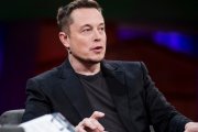 イーロン・マスク氏「コロナパニックは愚か。自動車事故にあう可能性の方が高いし」