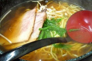 【コラにしか見えない画像集】明らかに合成っぽいチャーシューのラーメンの画像が発見される