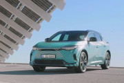 【動画】期待のトヨタ電気自動車「bZ4X」がヤバイ‥‥あのモータージャーナリストが?