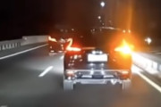 【動画】あほみたいな運転をしていた車が盛大に事故るドラレコ。