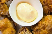 【画像】無職、鶏肉を揚げる