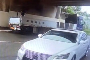 【動画】バック逃げはええｗｗｗ泉大津でレクサスに当て逃げされる車載。