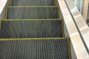 【朗報】名古屋のエスカレーター、歩行禁止が浸透し始めるｗｗｗｗｗｗｗｗｗｗｗｗｗｗｗｗ