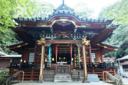 【悲報】ヤバそうな教団、あきらかにヤバそうな神社を建立
