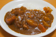 ゼミ仲間に母親から教わったカレーを作ったら大好評でゼミ外の仲間が「食いたい！」と言われカレーの会をやったら面識のないA子がいた…