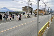【山梨県】「コンビニ富士」外国人らの迷惑行為続き、店の前にも新たな柵を設置へ…富士河口湖町が「苦渋の決断」