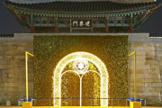 【韓国】ソウル・朝鮮王朝時代の王宮、景福宮付近の三清路がクリスマスストリートに　コロナ終息を祈願