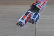 【画像】トーマスのチューイングキャンディの包み紙でジェームスとトーマス作ったで