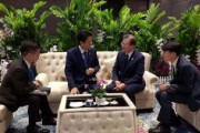 安倍首相「徴用工は解決済み」  ムン大統領に伝える