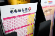 【アメリカ】宝くじで７５８億円の当選券が出る