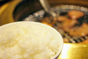 【悲報】20代の44%、焼肉で米を頼んでいた