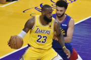 【NBA】情報筋「レブロンが他のリーグでプレーするという噂がある」