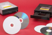 【ﾅﾝﾀﾞｯﾃｰ!?】日本企業「DVD-RやBD-Rなど光ディスク/ドライブの需要が高まっている」