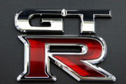 軽自動車に「GT-R」のエンブレム貼ってるやつがいたんだけど