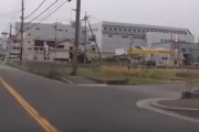 【動画】車とバイクと接触事故、これで過失3:7らしい