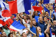 フランス代表サポ、W杯決勝の再試合を要求！20万人が署名「審判団が完全に買収されていた」