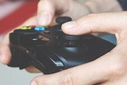 色んなゲームパッド試したが結局はXbox純正コンがいちばんいいやって結論になるな