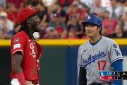 大谷翔平と怪物が試合中に談笑する様子に全米騒然！←「ドジャースに勧誘しているのか！」（海外の反応）