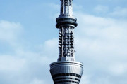 【衝撃画像】東京タワーとスカイツリー、ついに融合してしまう