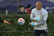 A代表デビューに燃える小久保玲央ブライアン、初招集GK恒例”綺世キャノン”の洗礼に驚愕「反応した時にはネットが揺れていた」