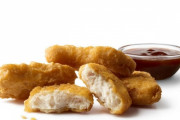 【悲報】ロシア人、買い占めたマックのナゲットソースを15万円で転売開始