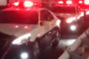 【動画】 大黒PAが完全封鎖！  警官大量集結、改造車の一斉取締りが実施され現地騒然