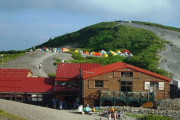 【北アルプス】山小屋でポカリスエットが不足し登山者に粉末ポカリ運搬をお願い