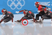 【動画】スピードスケート、中国選手がマリオカート戦法　緑甲羅でカナダ選手を転倒させる