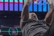 【NBA】54歳のシャキール・オニールがダンクを披露