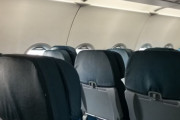 韓国人「衝撃的な格安航空会社の機内の衛生状態」