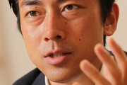 小泉進次郎「意外と知られてないんですけど…(溜め)、プラスチックの原料って石油なんですよ」