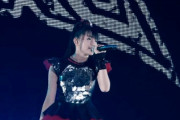 無事に家に帰りたいんだけど、女性はBABYMETALのショーをどこで観たらいいの？　【海外の反応】