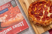 【画像】アメリカの冷凍ピザｗｗｗｗｗ