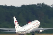 なかなか離陸できないモロッコ航空811便（ボーイング737型機）の映像。