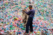 米英「日本が見つけたプラスチックを食べる酵素、6倍速にしておいたぞ」