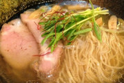 ラーメン屋『何十年も研究して最高の味、最高の麺が出来たぞ！』客『油多め、麺硬め、味濃いめ！』
