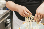 ラーメン好きを自称する人は自分で料理をしない人が多い気がする