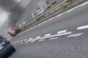 【動画】新名神でランボルギーニが燃えててワロタｗｗｗｗｗｗｗｗｗ