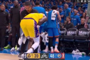 【NBA】バンダービルトの怪我を見たOKCの選手達の反応が生々しい