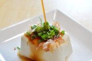 冷奴を知らないZ世代さん「豆腐をそのまま食べるんですか？火を通さんのですか！？」