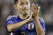 第2次森保Jで不動の右SB菅原由勢、ドイツ相手に2ゴール演出「数字を残さないとポジションもない」