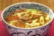 「チーズカツカレー南蛮うどん」を注文して出てきた料理をご覧ください